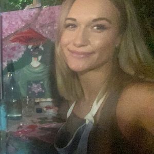 Meet your Posher, Candace